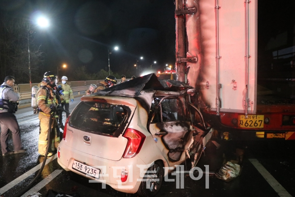 용인시 마평 교차로부근에서 31일 차량충돌로 1명이 사망했다.